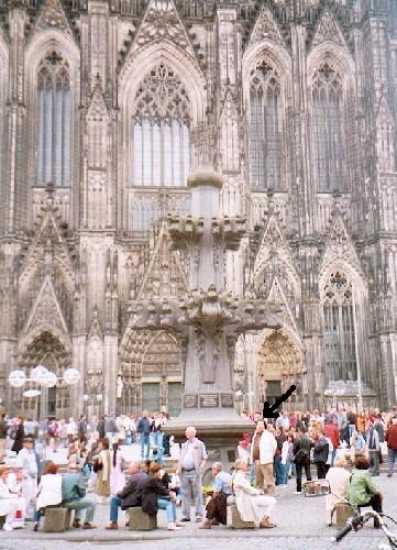 Ralphy beim Klner Dom